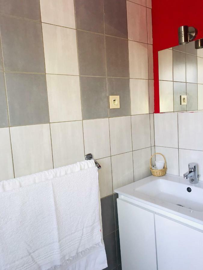 Hotel Le Fecamp Bolbec Esterno foto
